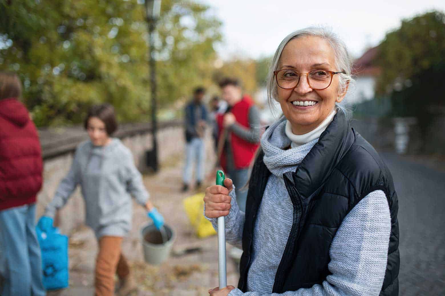 Community cleanup after flooding